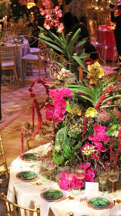 For those wanting to work with orchids, Olivia recommended “doing your research in terms of sourcing. Orchids can be easy to find at times—but not always. Additionally, the quantities of orchids available at the market (that are not potted) can be quite limited, so be sure to plan in advance when wanting to work with them.”