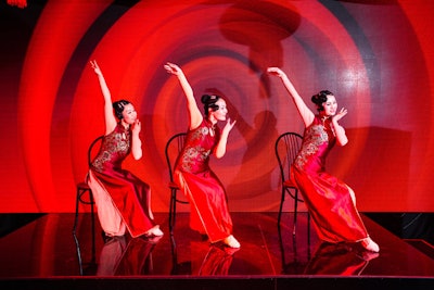 During dinner, guests watched a fan and chair dance by Ya Ya Dance Academy. Other performers throughout the evening included Wushu Shaolin for a lion dance and Kung fu presentation, plus magician Tam Vo Magic, acoustic musician Bei Bei, and fortune teller House of Intuition.
