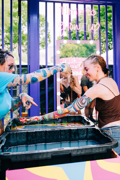Inside Tree Hut’s candy-colored Self-Care Studio, fans could sample new products ranging from body scrubs to sprays. They could also get arm marbling (a painting technique that transfers floating paint to the skin), and blow scented bubbles.