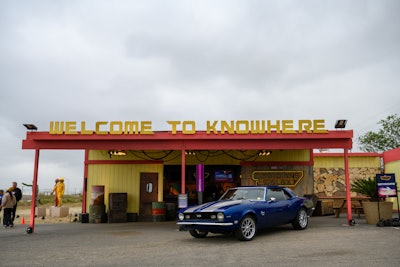 5. Vintage Roadside Attractions